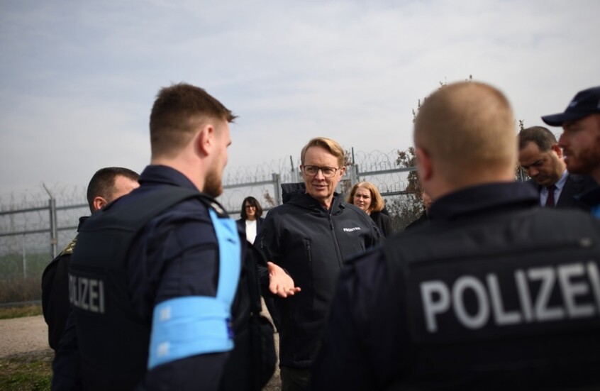 "مصريون تجمدوا حتى الموت".. اتهام السلطات البلغارية بالتسبب في وفاة 3 شبان