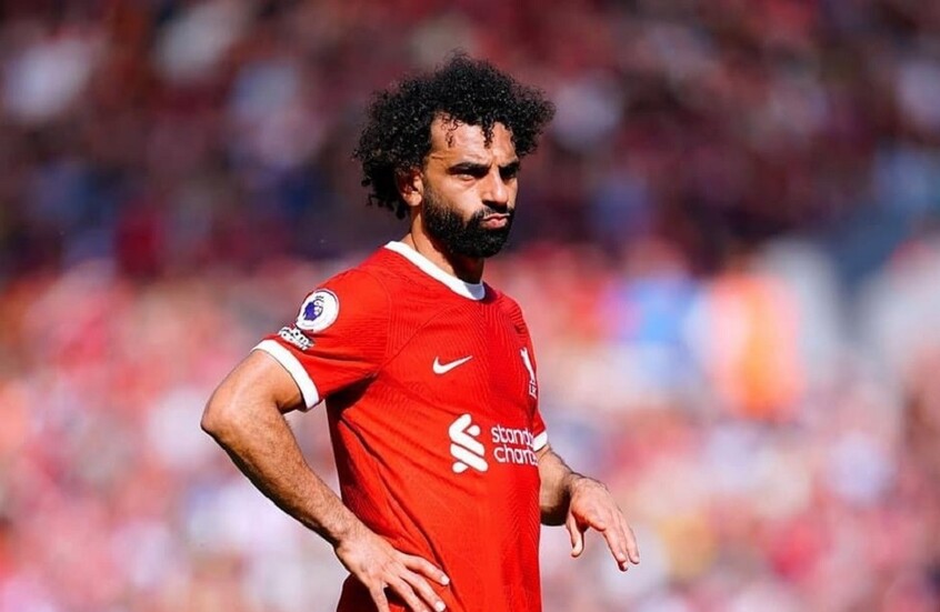 ماني يطعن في الظهر محمد صلاح.. ويتغنى بكريستيانو رونالدو
