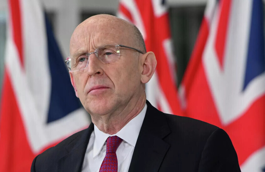 "التلغراف": وزير الدفاع البريطاني يحاول التهرب من دفع ضريبة منزله الثاني