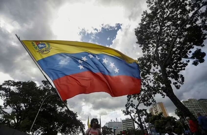 إدارة الطيران الفيدرالية الأمريكية تصدر تحذيرا للرحلات الجوية إلى فنزويلا بسبب التدهور الأمني