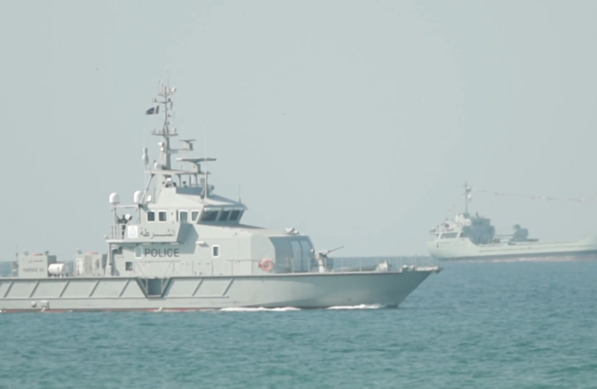 استعراض بحري للأسطول العماني في إطار الاحتفالات باليوم الوطني