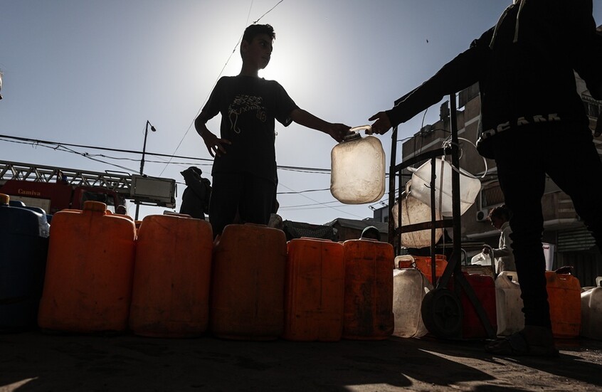 "أطباء بلا حدود" تحذر من انهيار الوضع الإنساني في غزة رغم وقف إطلاق النار