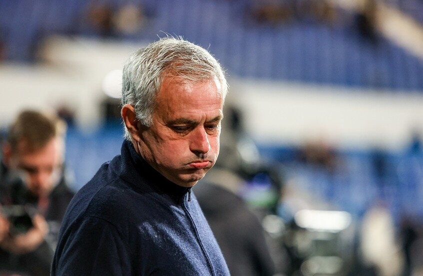 مورينيو "المشاكس" يوجه اتهامات لـ9 لاعبين (فيديو)