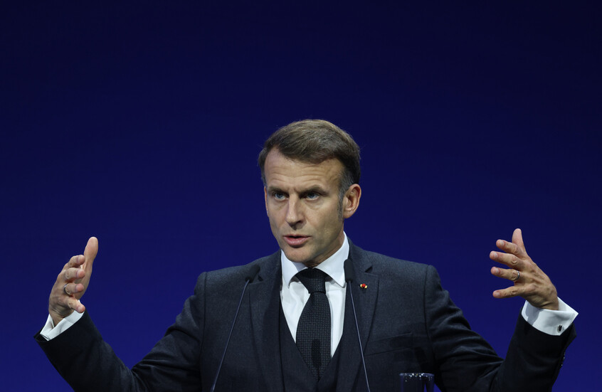 استطلاع رأي: شعبية ماكرون تواصل التراجع بسبب موقفه من أوكرانيا