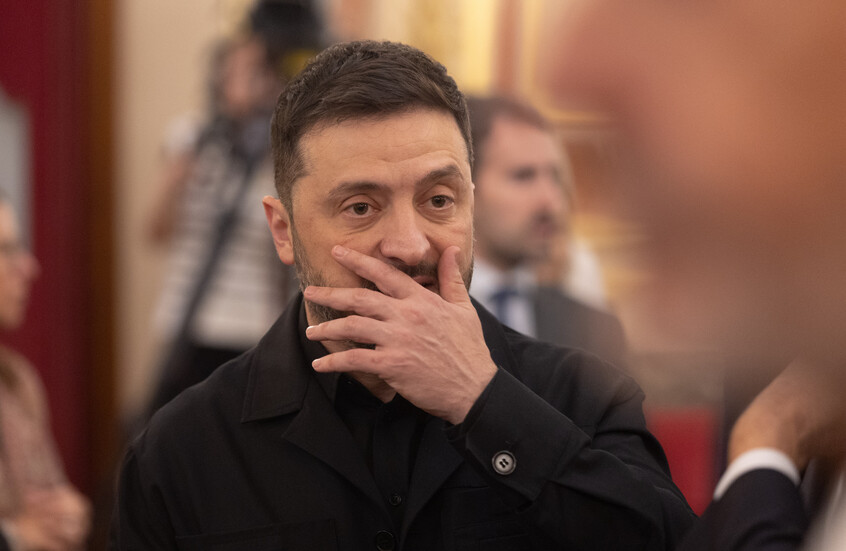 "الحل الوحيد لإنهاء النزاع".. برلمان أوكراني يطالب باعتقال زيلينسكي