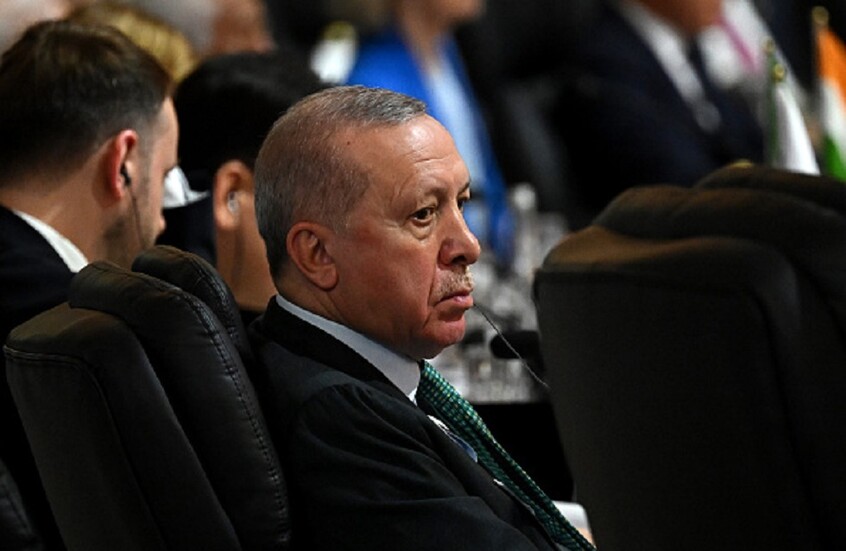 أردوغان: آمل في أن أبحث مع عدد من الرؤساء نتائج حديثي الهاتفي مع بوتين