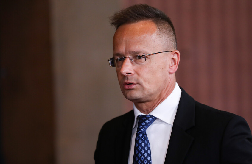 سيارتو: من المستحيل التحدث عن أمن أوروبا دون أخذ روسيا بعين الاعتبار