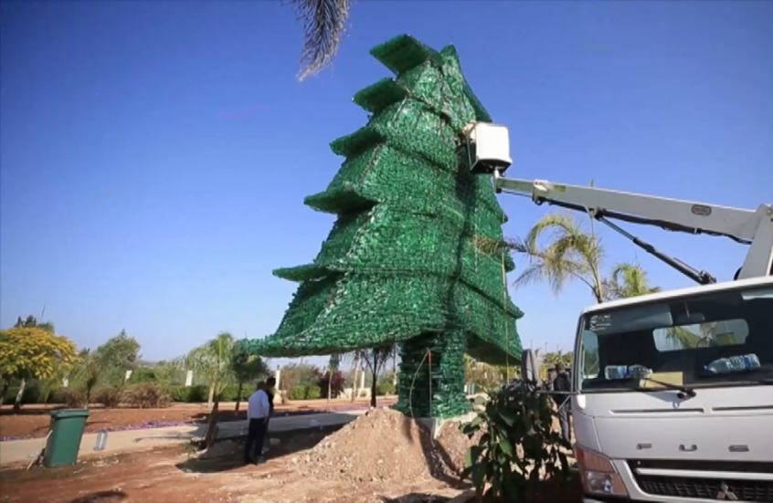 شاهد.. أكبر مجسم لرمز لبنان يرشح لدخول موسوعة غينيس