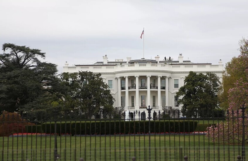 "أكسيوس": واشنطن وكييف تقتربان من اتفاق على خطة السلام لأوكرانيا