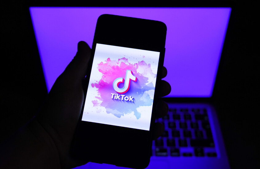 توقيف التيكتوكر المغربي "مولينيكس" بتهم تتعلق بالدعارة