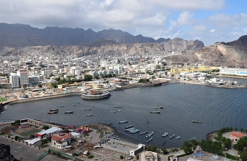 رئيس الحكومة اليمنية: إجراءات تقشفية جديدة صارمة وقيود على سفر الوزراء