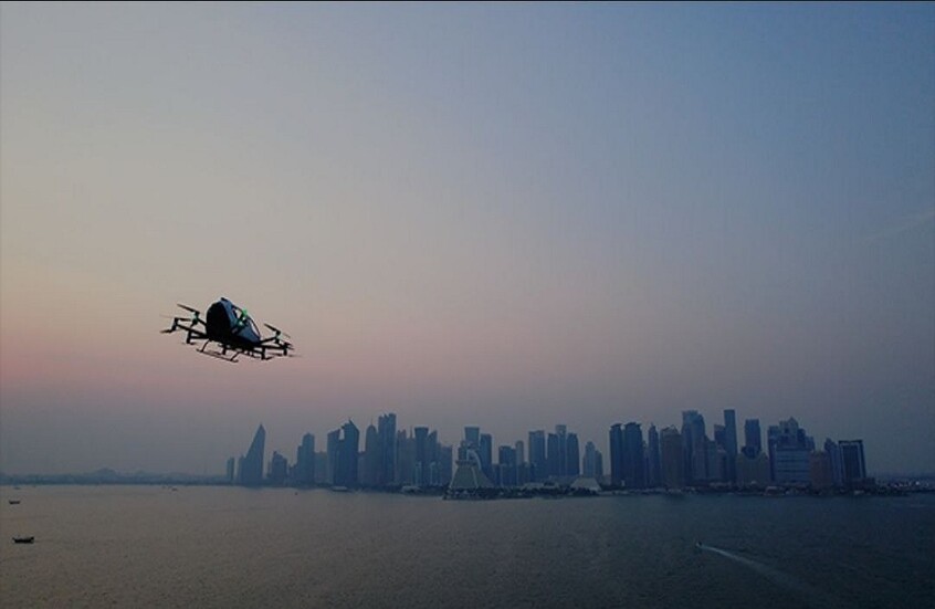 طائرة مسيرة لنقل الركاب في أول رحلة تجريبية في الشرق الأوسط (فيديو)