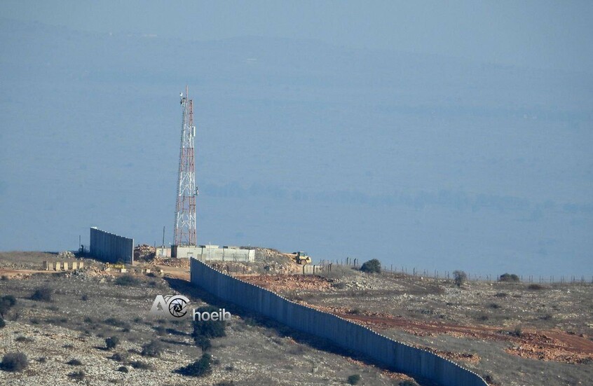الجيش الإسرائيلي يواصل بناء جدار في جنوب لبنان (فيديو + صور)