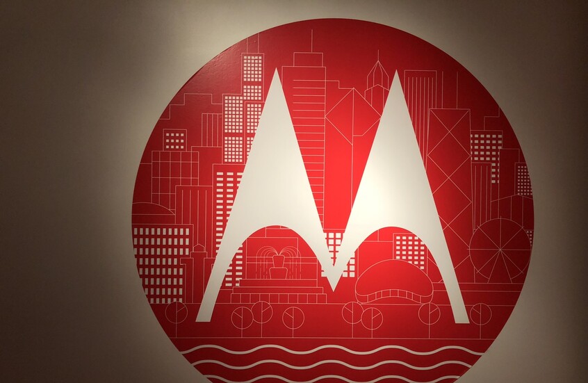 موتورولا تقتحم سوق الهواتف بجهاز منافس