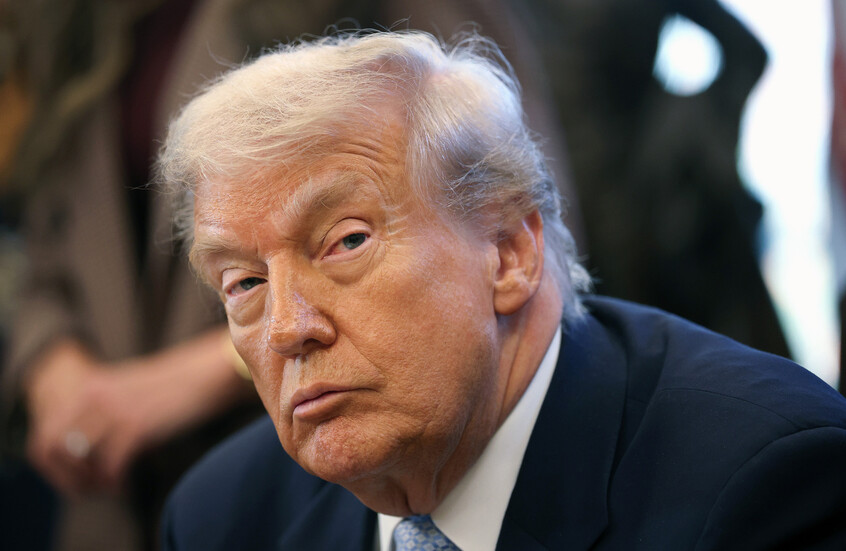 ترامب يوجّه بالنظر في تصنيف بعض فروع "الإخوان المسلمين" كمنظمات "إرهابية"