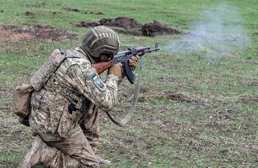 قائد عسكري أوكراني: الوضع على الجبهة تدهور بشكل حاد وسط تقدم روسي سريع