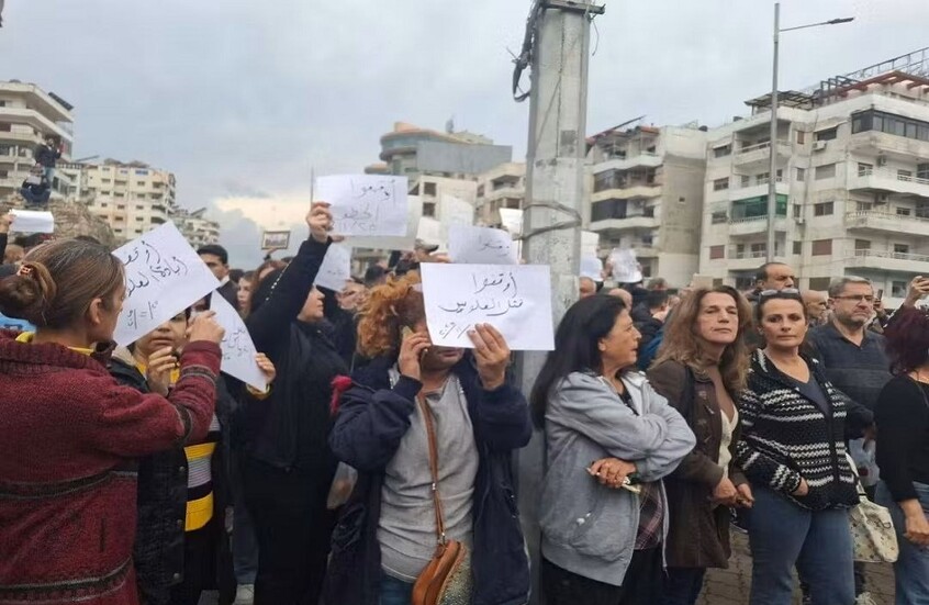 احتجاجات في مناطق متفرقة من سوريا تطالب بوقف "الانتهاكات" (فيديوهات + صور)