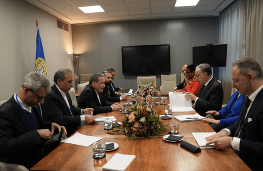 عراقجي يذكر بسلاح صدام حسين الكيميائي