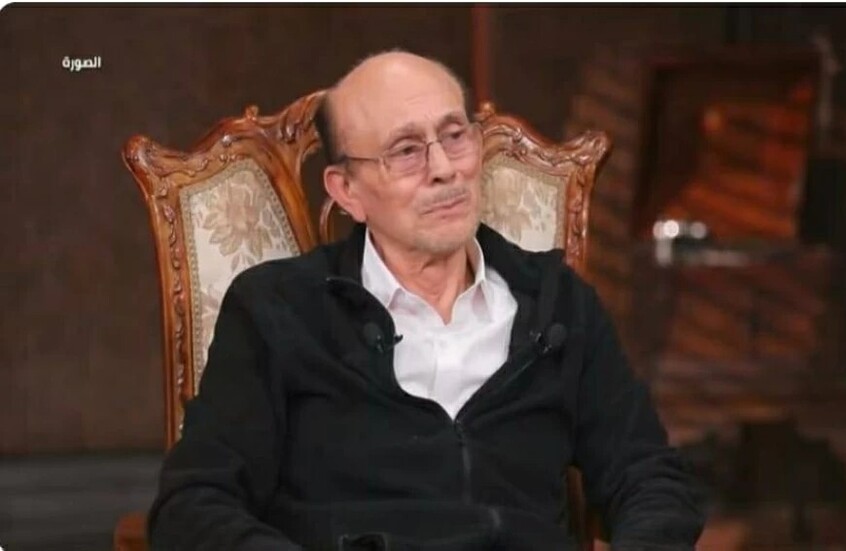 الفنان محمد صبحي يحبس دموعه: وفقني الله بلقاء من رباني فنيا وكان يؤدبني