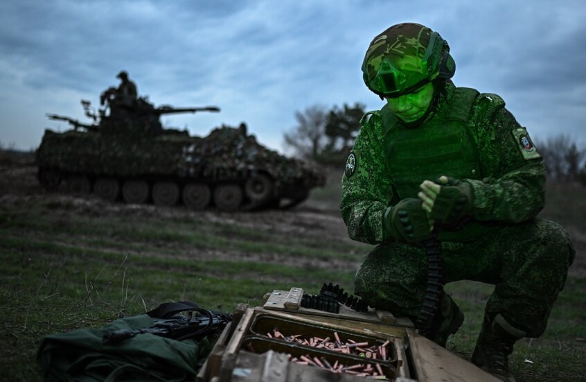 الدفاع الروسية: توجيه ضربة مركّبة لمواقع البنى التحتية للطاقة والنقل التي تخدم قوات كييف