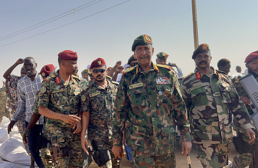 البرهان يناشد ترامب التدخل لصالح إنهاء الحرب في السودان