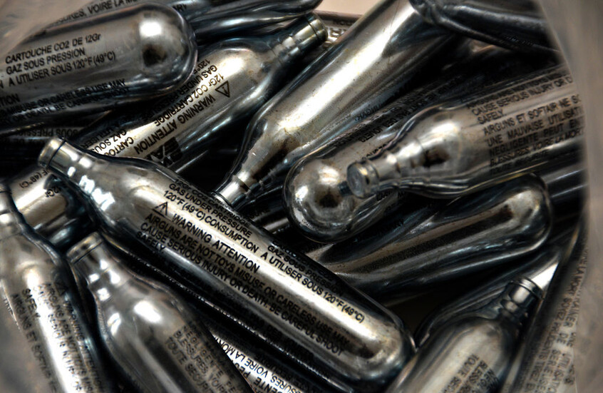 المغرب يحبط  تهريب كميات كبيرة من "غاز الضحك"