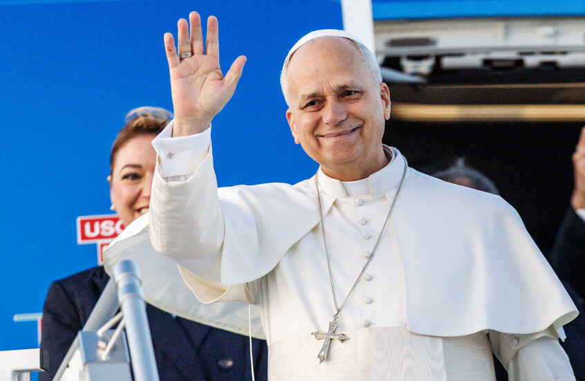 بابا الفاتيكان يصل تركيا: نأمل خلال الزيارة أن نؤكد أهمية السلام للعالم (فيديو)