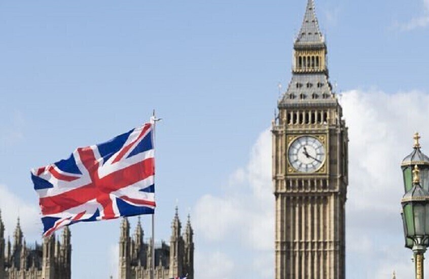 البريطانيون يغادرون بلادهم في نزوح جماعي يعد الأكبر منذ 100 عام.. لهذا السبب!