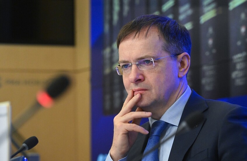 مساعد بوتين يؤيد فكرة تأسيس "جائزة نوبل" للأدب خاصة بروسيا