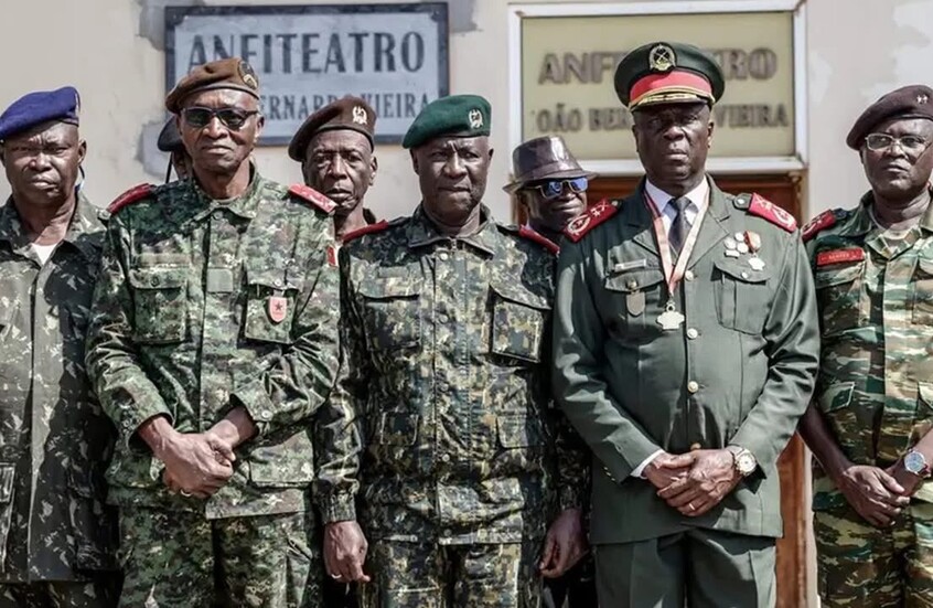 الجيش يستولي على السلطة في غينيا بيساو ويعين رئيسا انتقاليا وسط تنديد دولي واسع (فيديو)