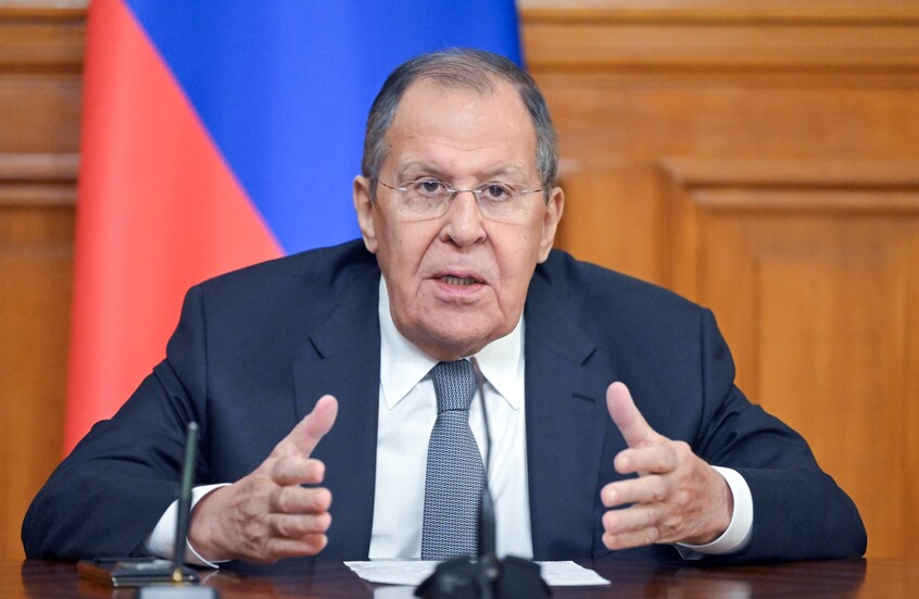 "ما زلت مختفيا".. لافروف يعلق بدعابة على شائعات "تهميشه"