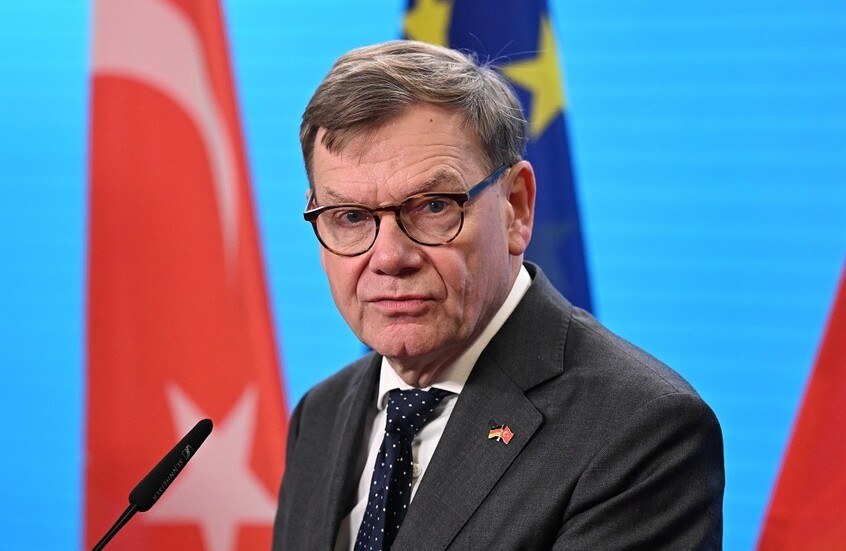 وزير خارجية ألمانيا يميّز بين محورين في مفاوضات التسوية الأوكرانية