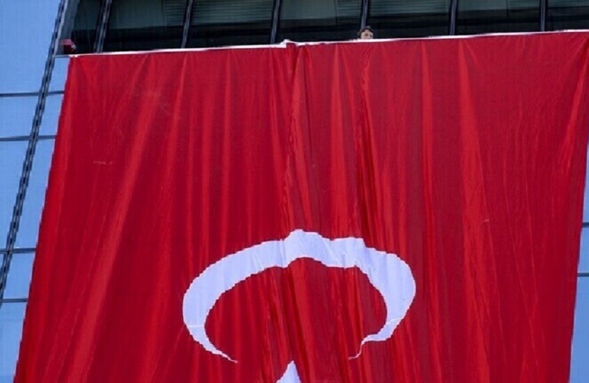 تركيا لا تستبعد أن يكون سبب الحريق في الناقلة Kairos انفجار لغم بحري عائم