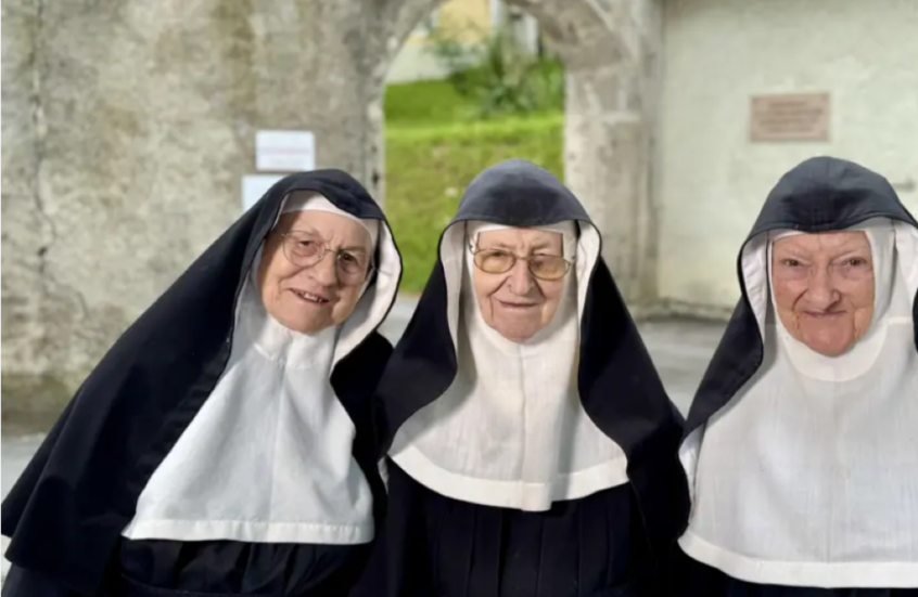 الراهبات النمساويات المتمردات يرفضن عرض الكنيسة بشأن احتلال الدير