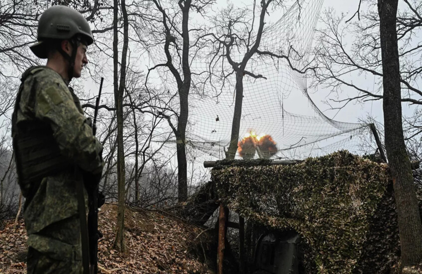 "كنا في الخندق ثم جاء الروس وألقوا قنبلة فاستسلمنا فورا".. أسير يروي يوميات من الجبهة