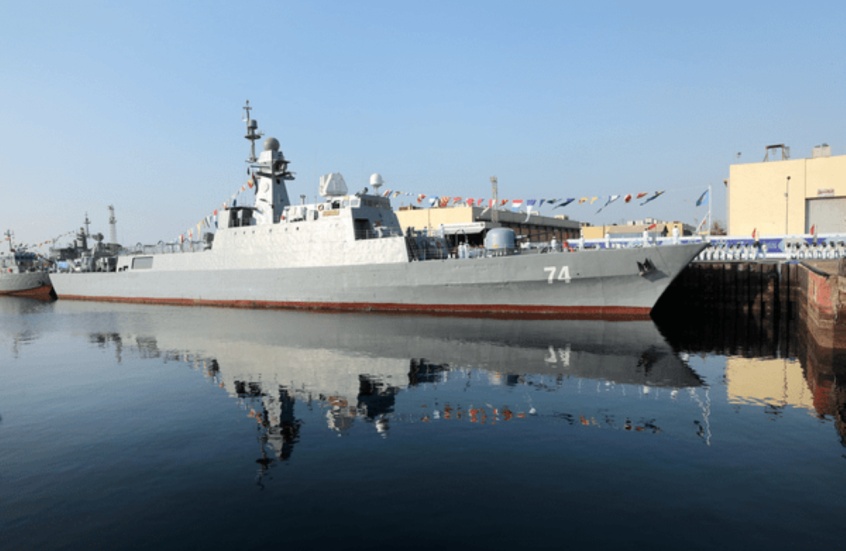 إيران تزيح الستار عن قاعدة "كردستان" العائمة والمدمرة "سهند"