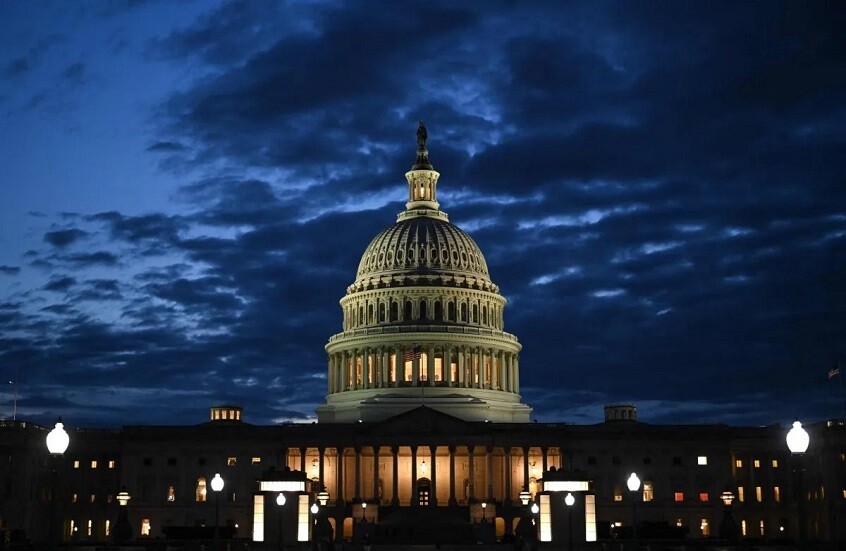 "أكسيوس": الولايات المتحدة تمحو جزءا أساسيا من تاريخها سعيا لـ"المعيار الذهبي"