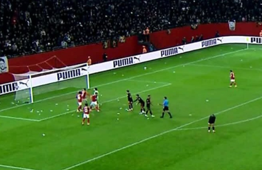 أول تعليق رسمي من الأهلي المصري على أحداث مباراة الفريق أمام الجيش الملكي