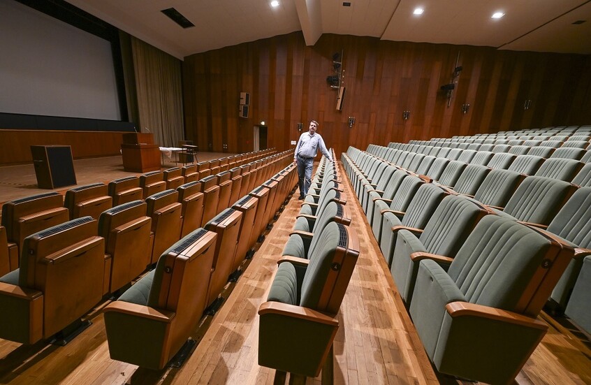 سينماتيك الفرنسية تغلق صالاتها في باريس بسبب انتشار البق