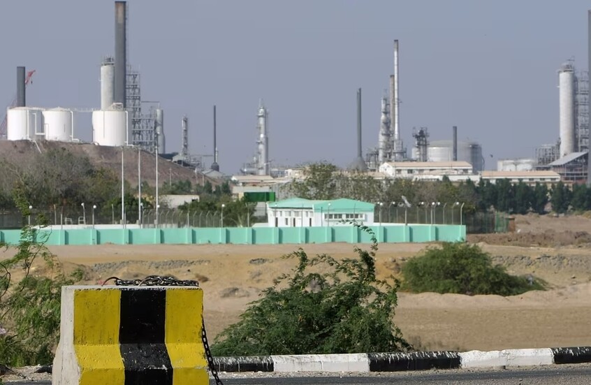 اليمن.. مجموعات قبلية مسلحة تسيطر على منشأة نفطية في حضرموت والنيابة العامة تتحرّك
