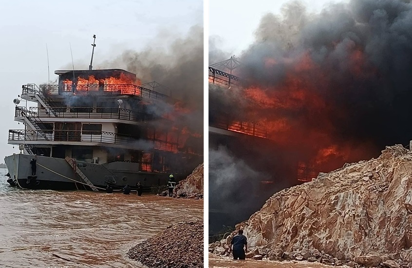 مصر.. حريق يلتهم باخرة سياحية في أسوان (صور)