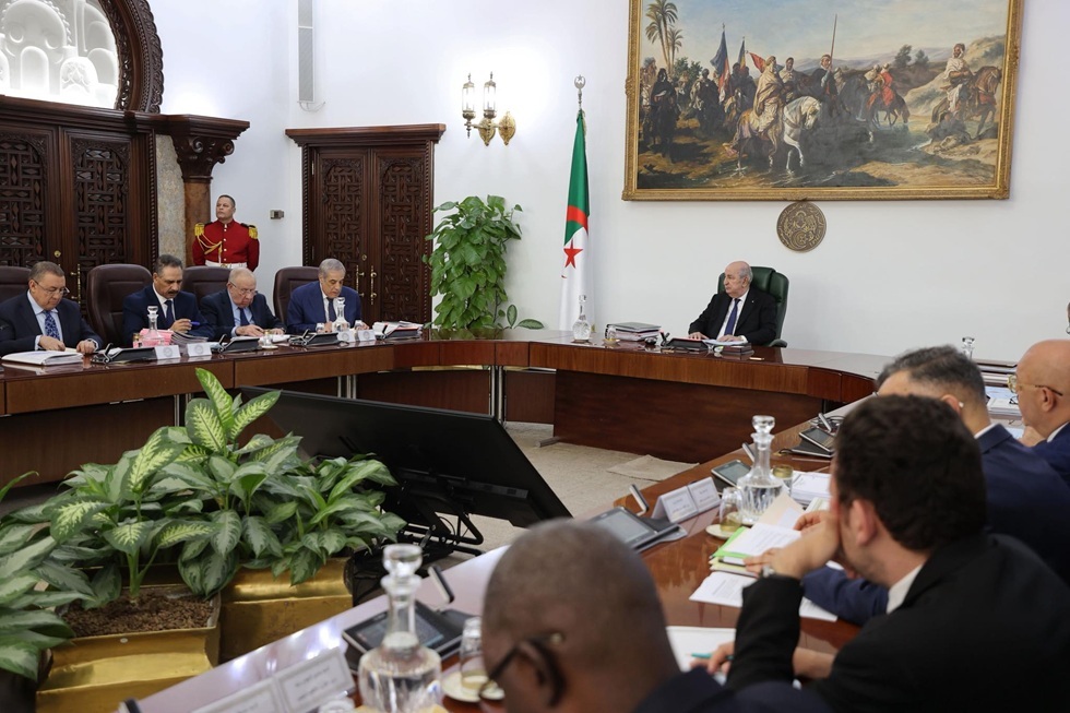 الجزائر.. تعليمات رئاسية بخصوص قانون المرور الجديد