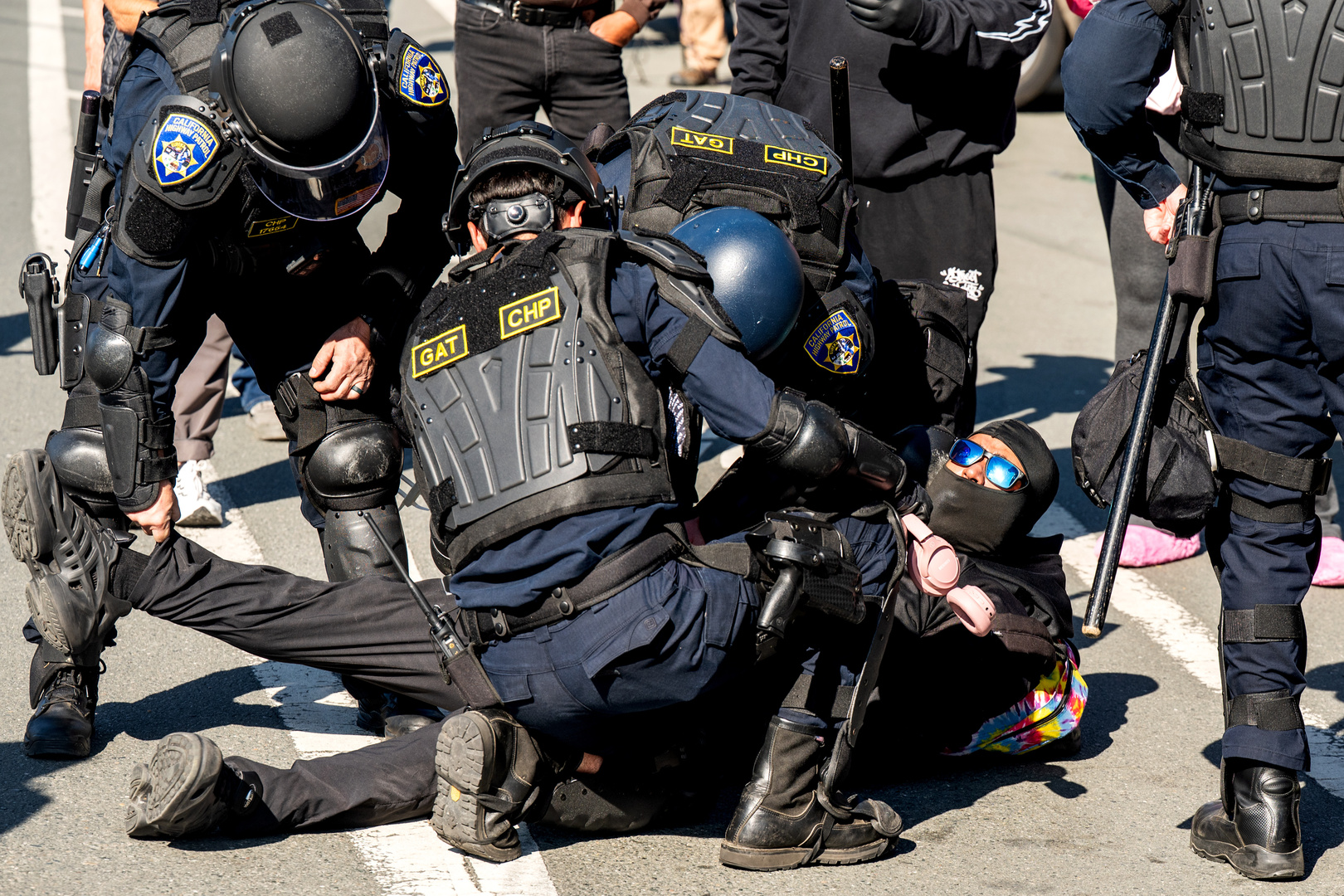 ترامب يدافع عن ممارسات الأجهزة الأمنية ضد المهاجرين