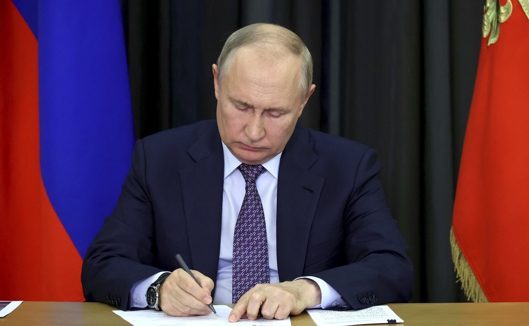 في يوم الوحدة الوطنية.. بوتين يعلن عن عيدين جديدين لدعم تنوع روسيا الحضاري