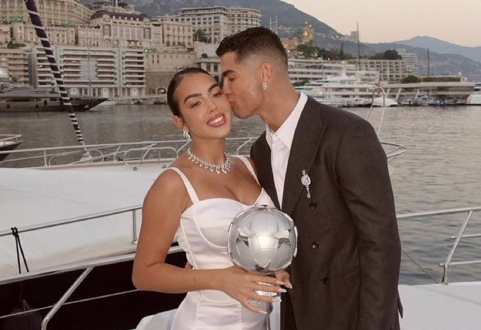 بعض الأسرار.. كريستيانو رونالدو يتحدث عن موعد الاعتزال والزواج من جورجينا (فيديو)