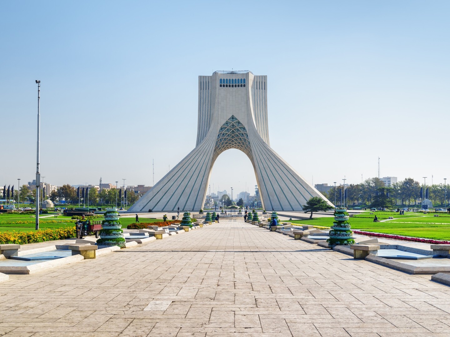 كارثة مائية تهدد طهران.. والسلطات تستنفر!