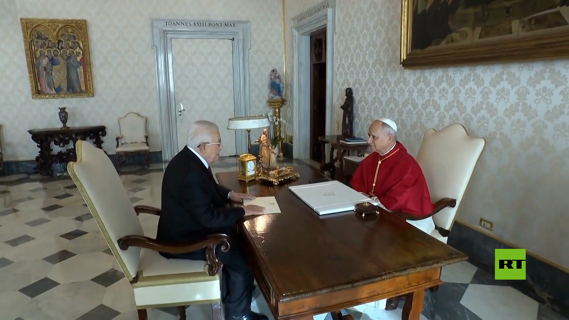 البابا ليو الرابع عشر يستقبل محمود عباس في الفاتيكان