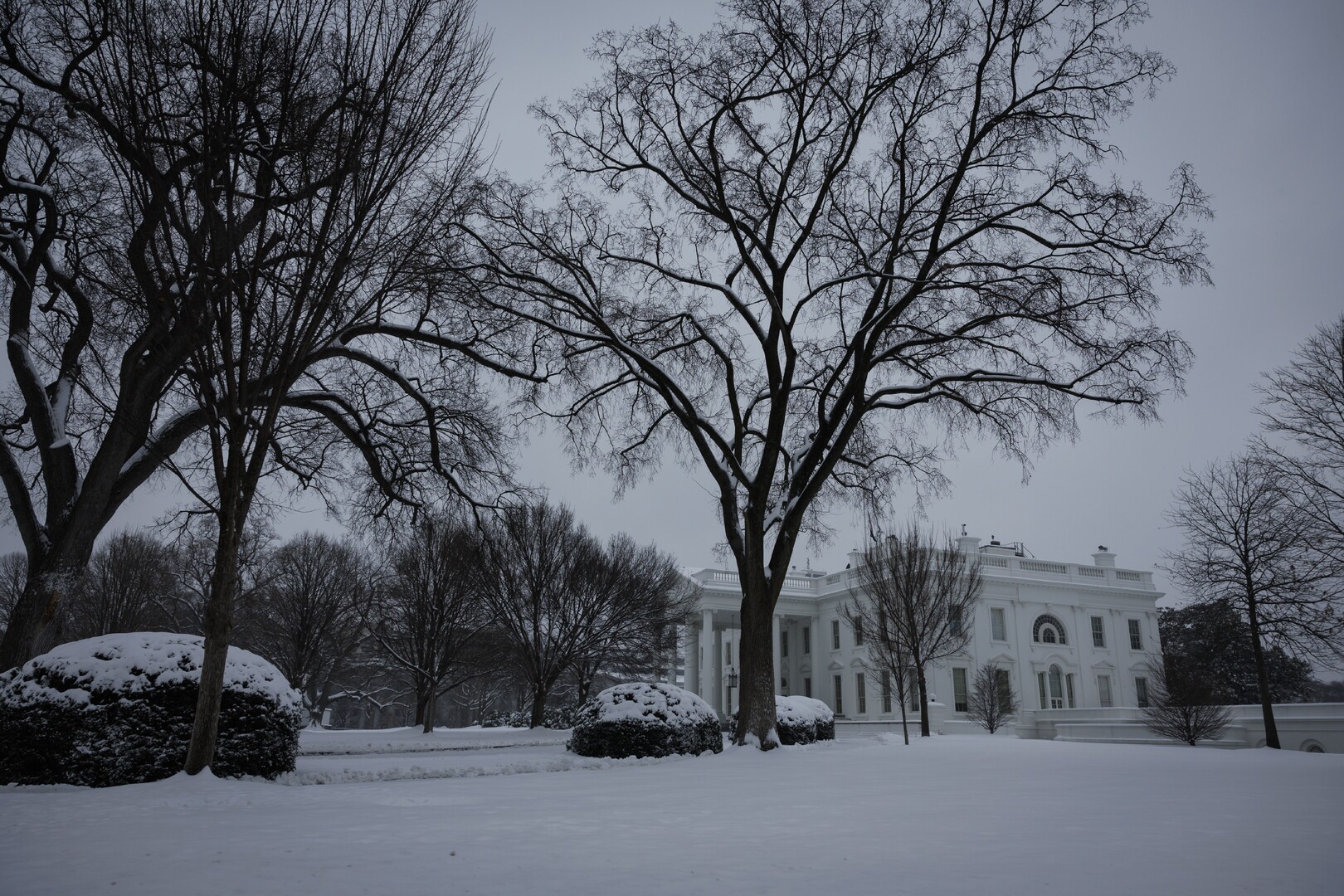 الإغلاق الحكومي.. ترامب يلغي مساعدات الطاقة للفقراء وتحذيرات من تسجيل وفيات بسبب انخفاض حرارة الجسم