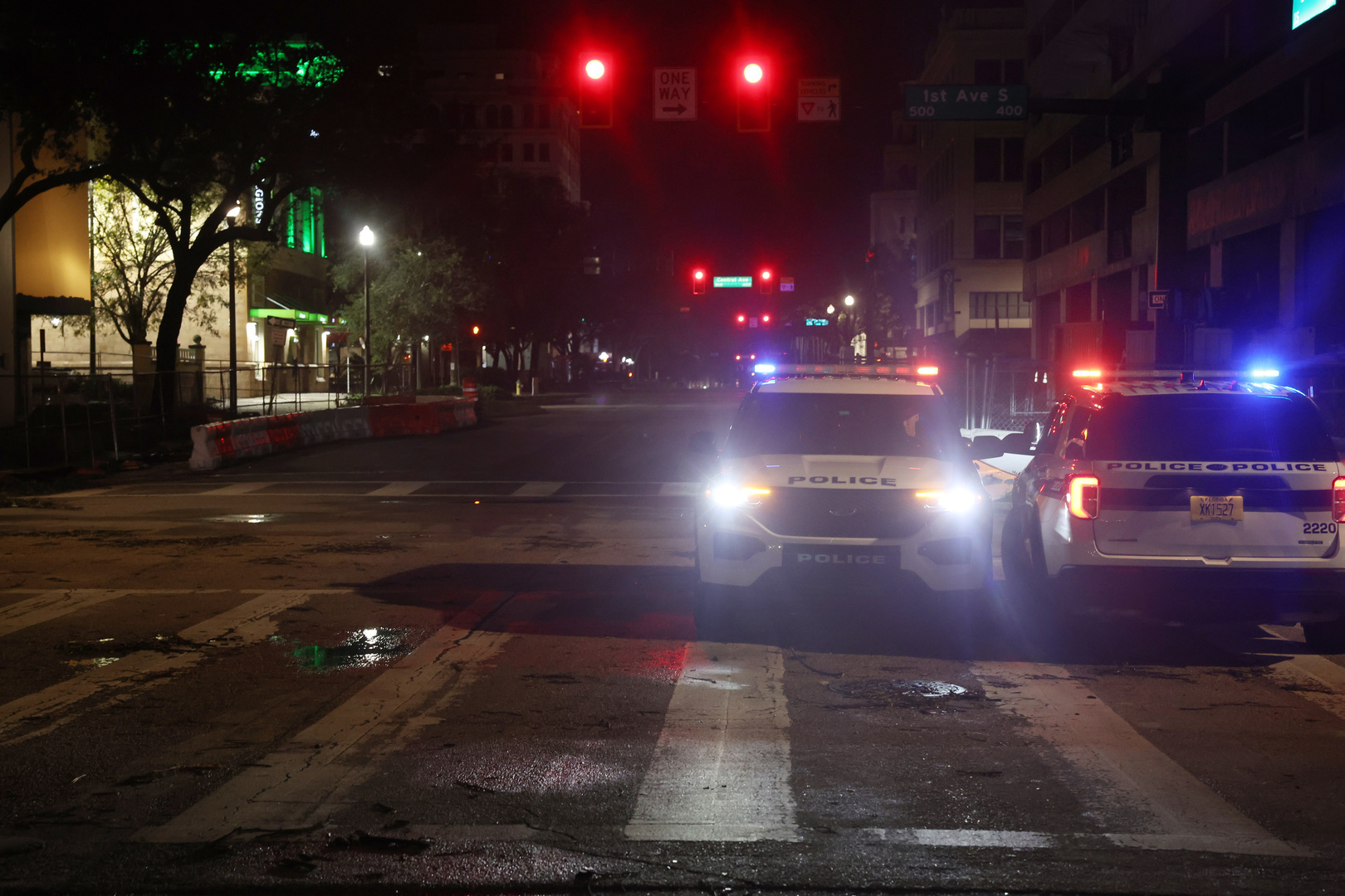 مقتل 4 أشخاص في حانة للمثليين جراء حادث عنيف بولاية فلوريدا الأمريكية (فيديو)