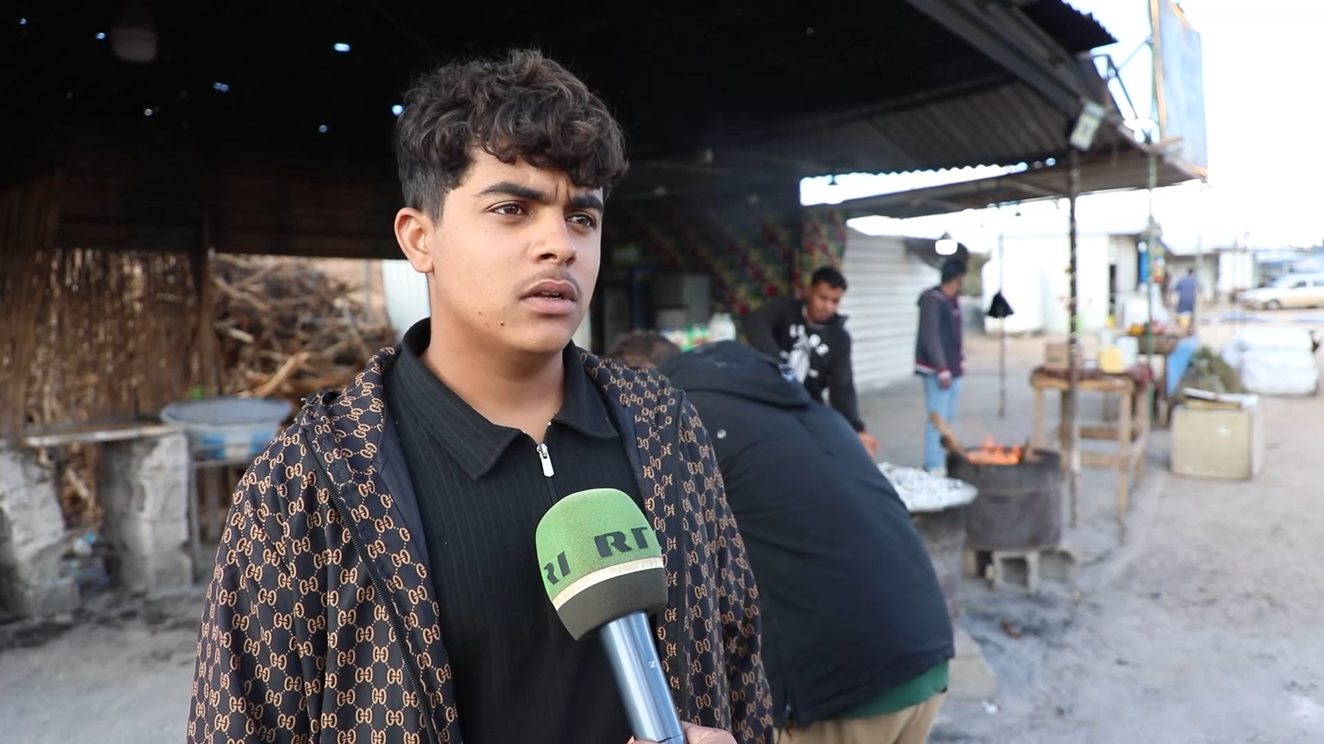 حكاية جيل زرع الأمل من الطين والنار.. شبان ليبيون ينقلون المسافرين عبر "مراد مسعود" إلى تراث الأجداد